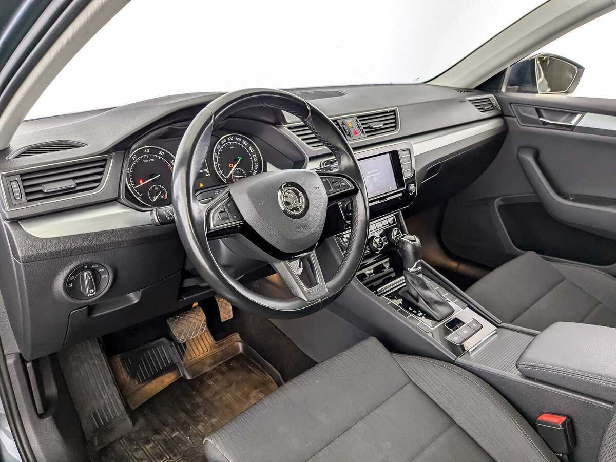 Skoda Superb, 2019 Фото №16