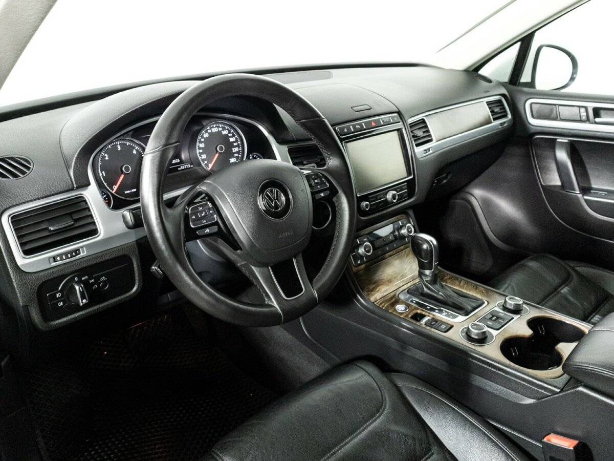 Volkswagen Touareg, 2015 Фото №11