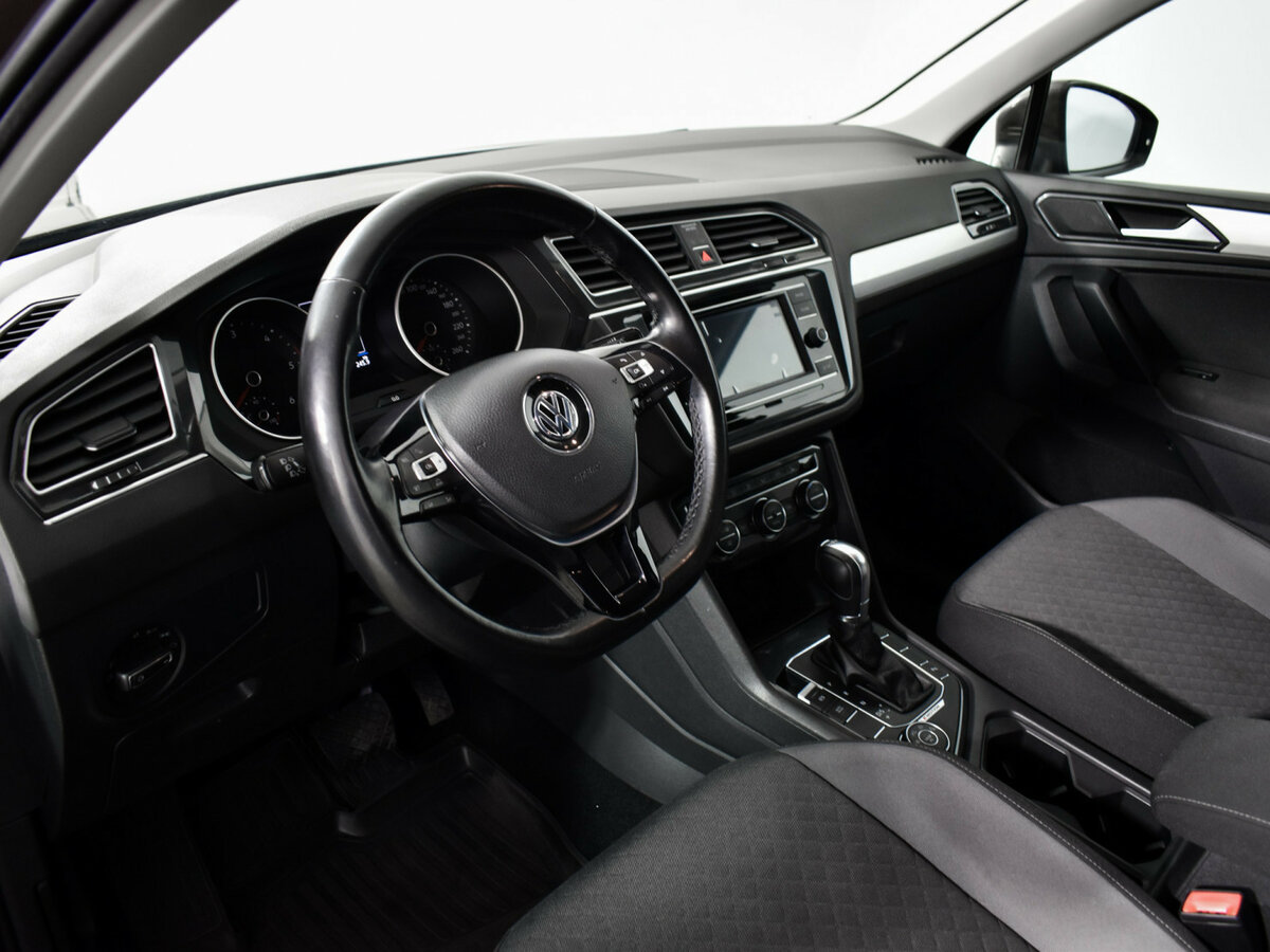 Volkswagen Tiguan II, 2018 Фото №9
