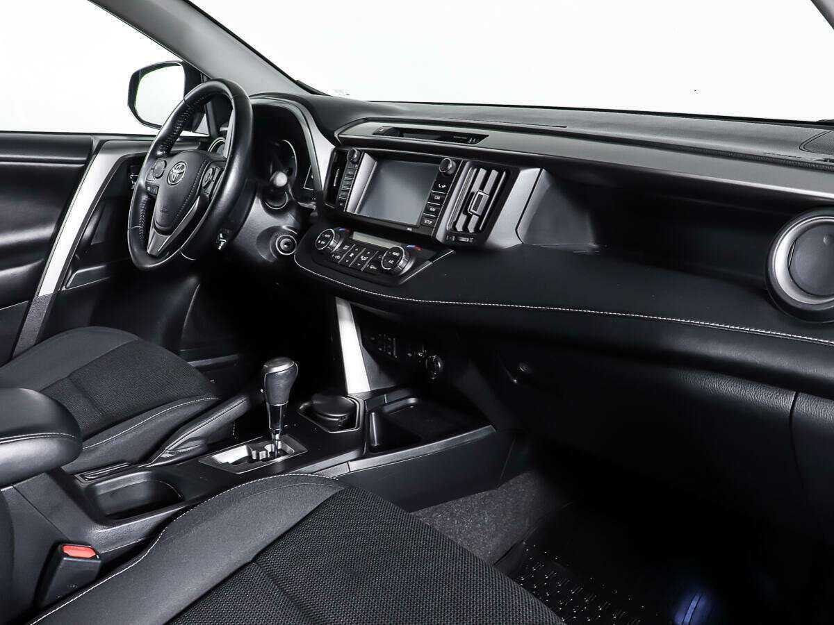 Toyota RAV4, 2017 Фото №11