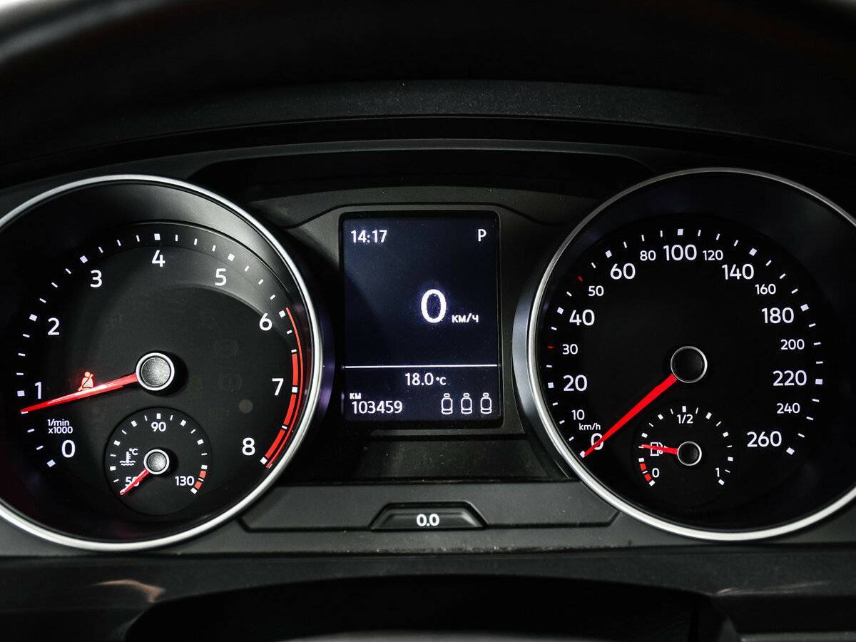 Volkswagen Tiguan, 2018 Фото №10