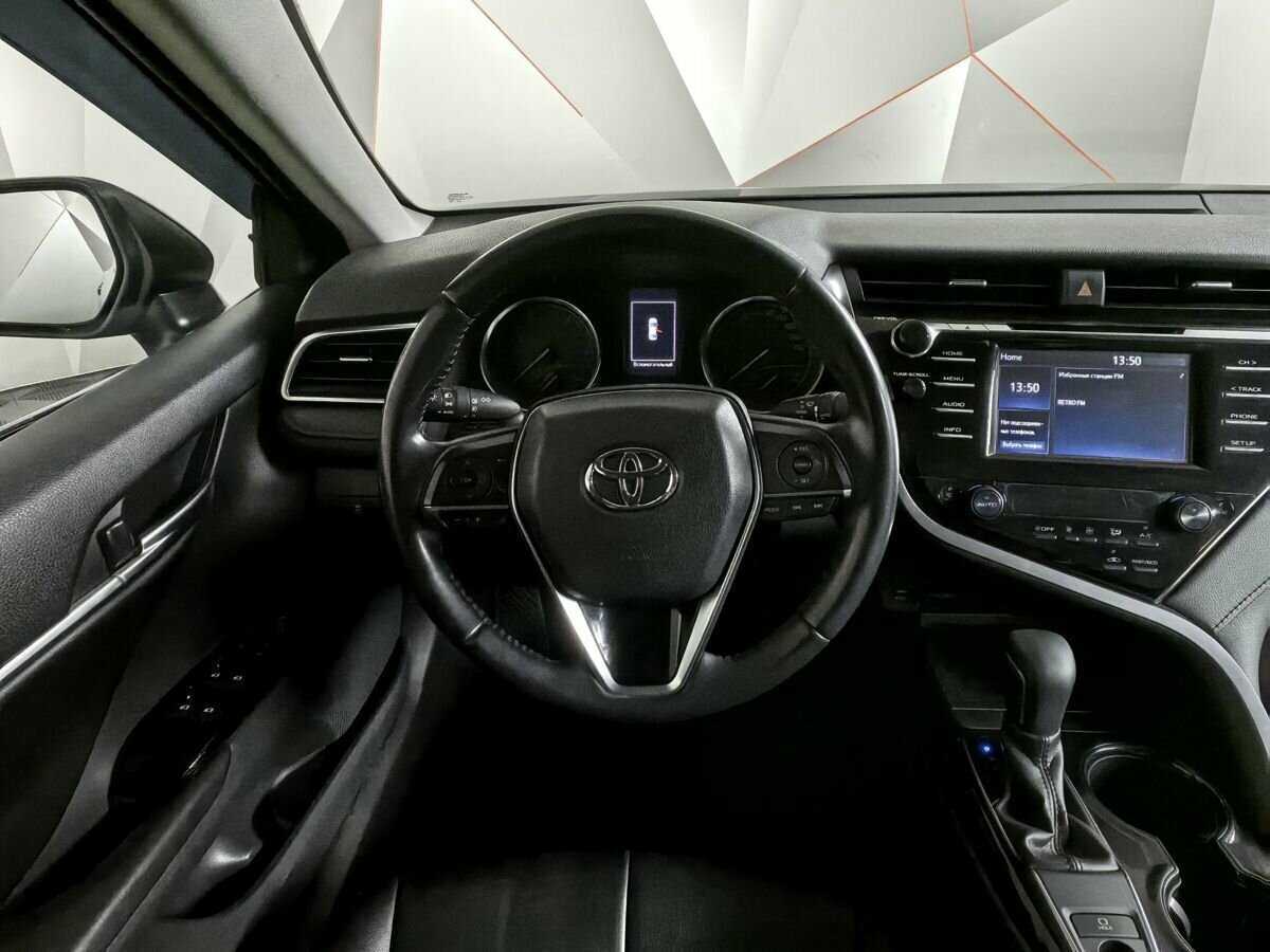 Toyota Camry, 2019 Фото №15