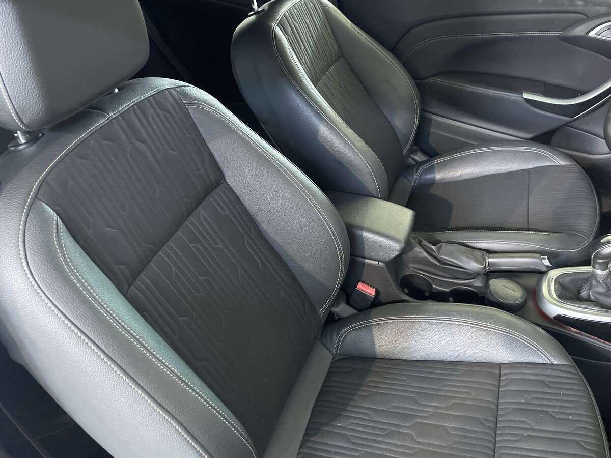 Opel Astra GTC, 2014 Фото №20