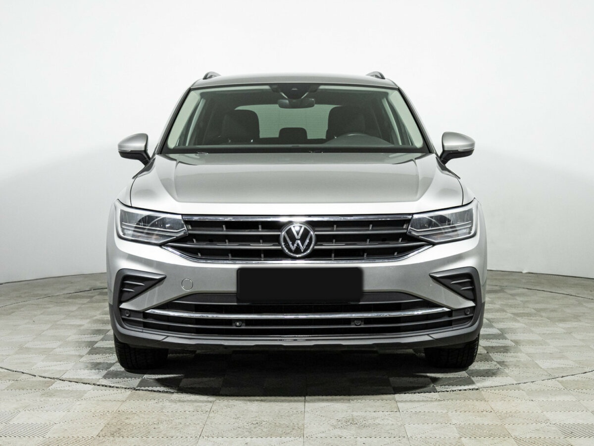 Volkswagen Tiguan II Рестайлинг, 2021 Фото №2