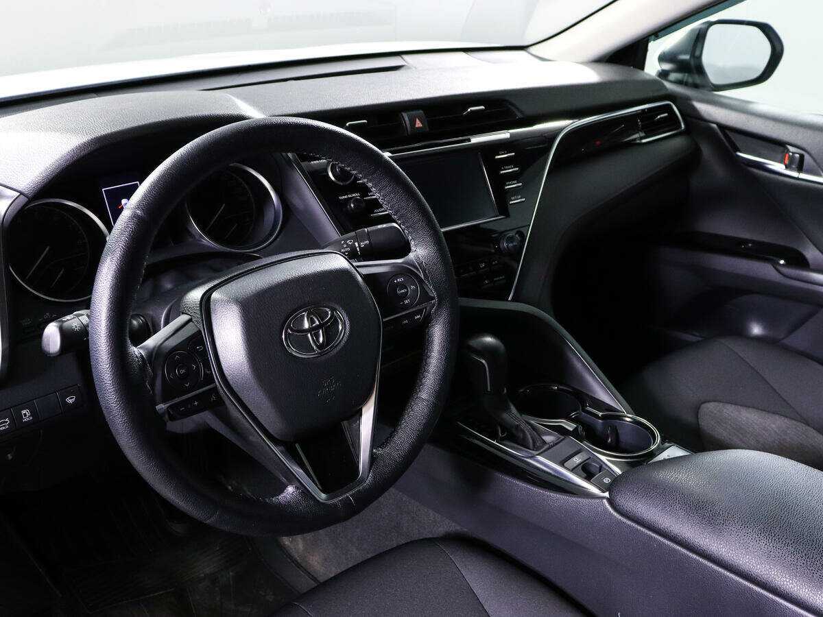 Toyota Camry, 2020 Фото №12