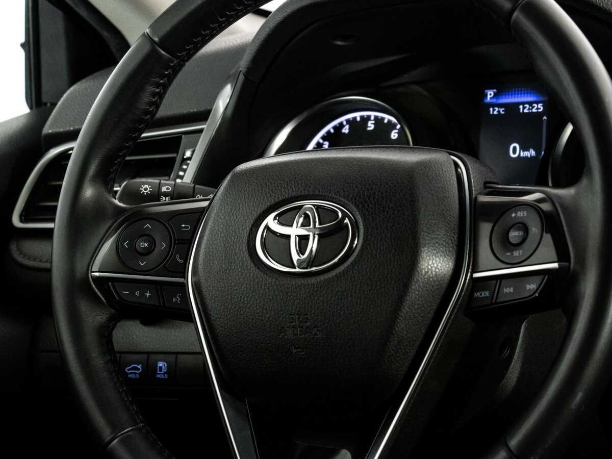 Toyota Camry, 2021 Фото №11