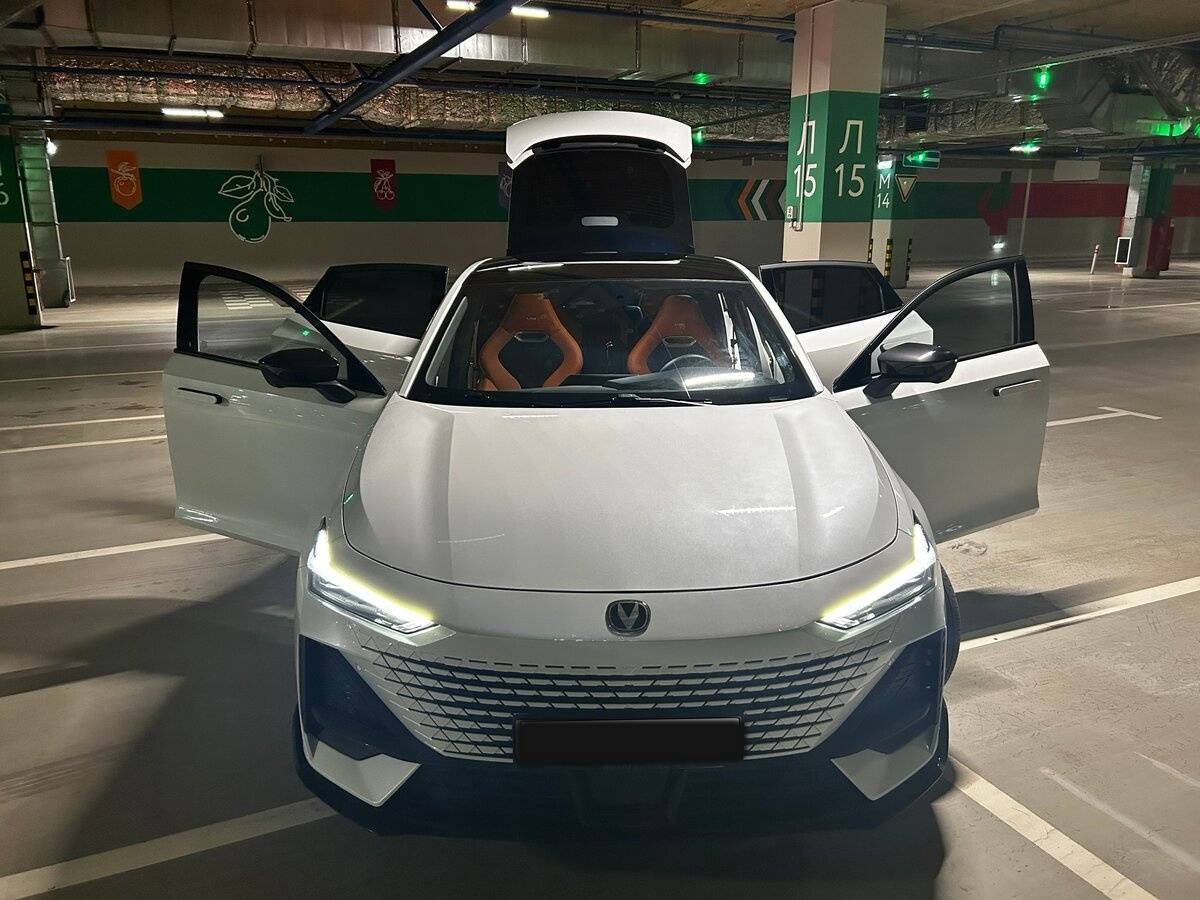 Changan UNI-V, 2023 Фото №2