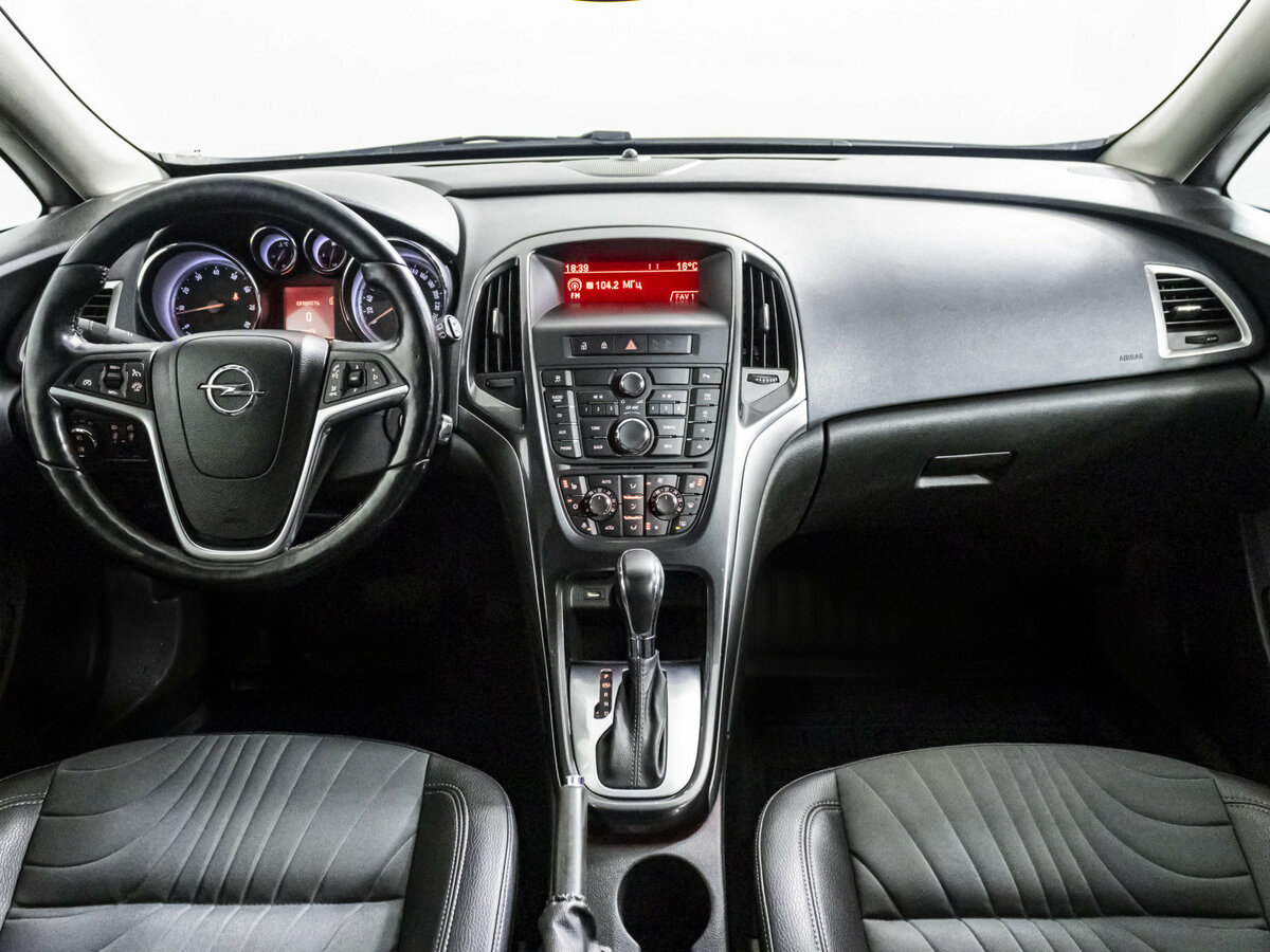 Opel Astra J Рестайлинг, 2013 Фото №14