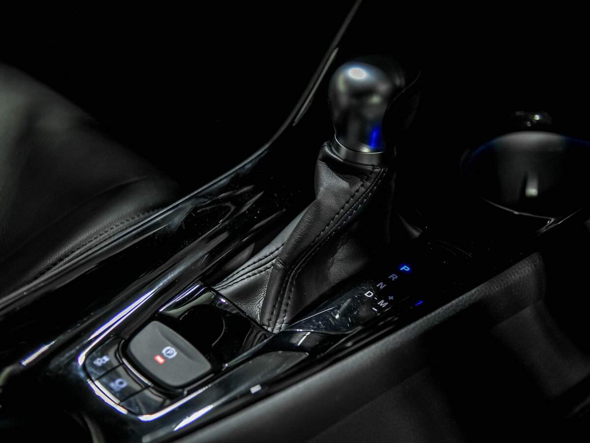 Toyota C-HR, 2020 Фото №14