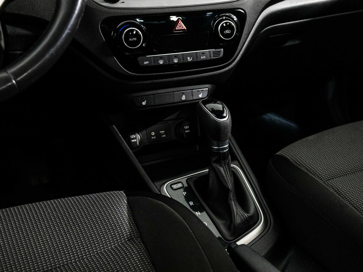 Hyundai Solaris II, 2017 Фото №16