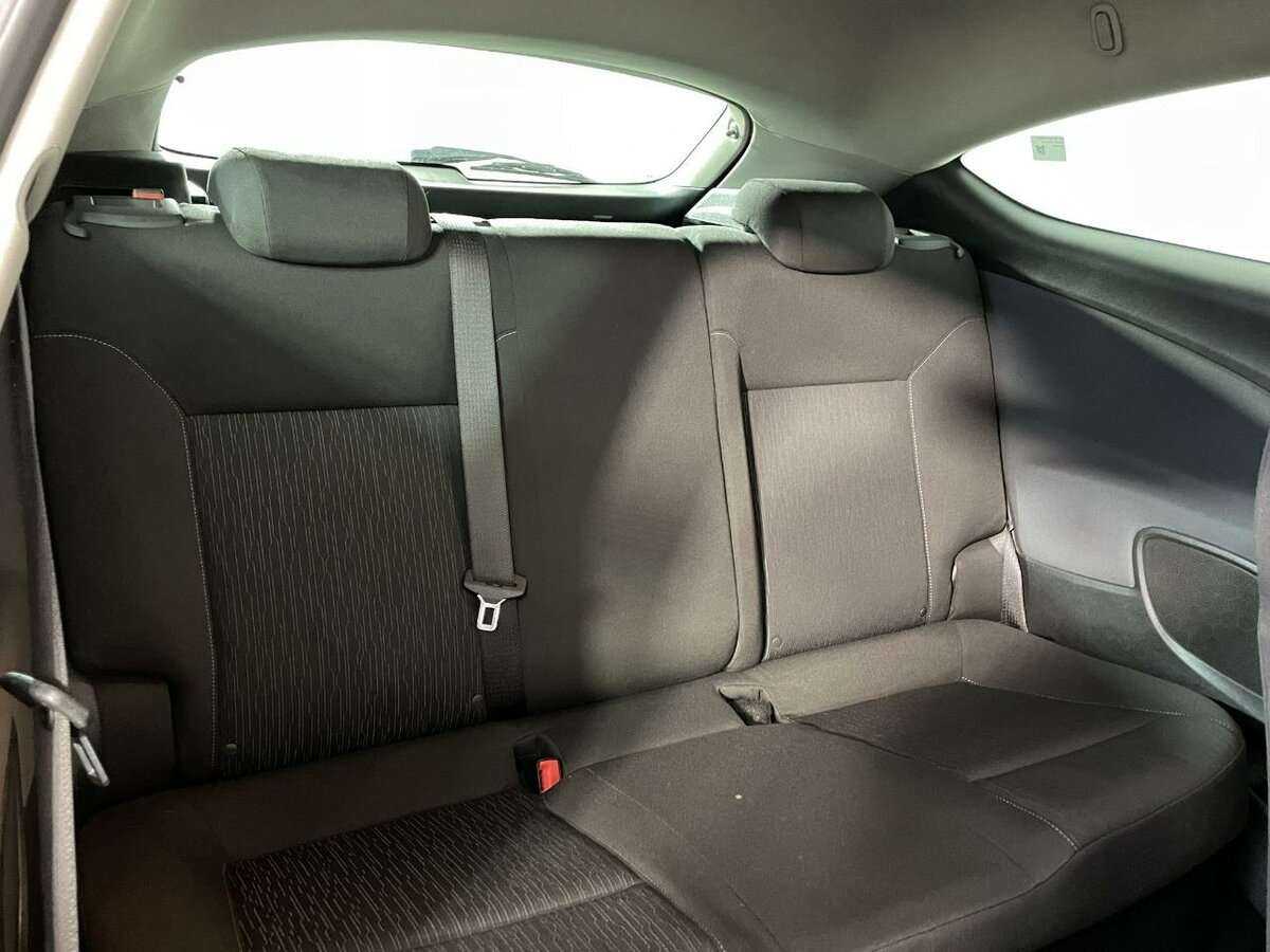 Opel Astra GTC, 2013 Фото №15