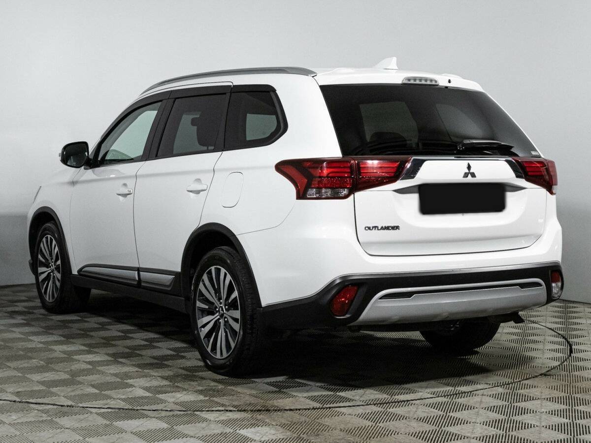 Mitsubishi Outlander, 2021 Фото №5