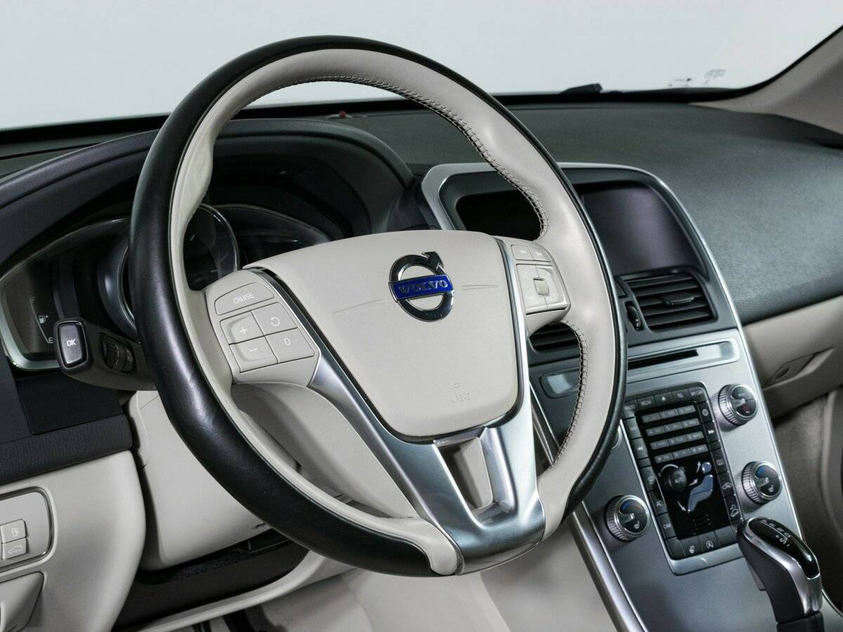 Volvo XC60, 2016 Фото №15