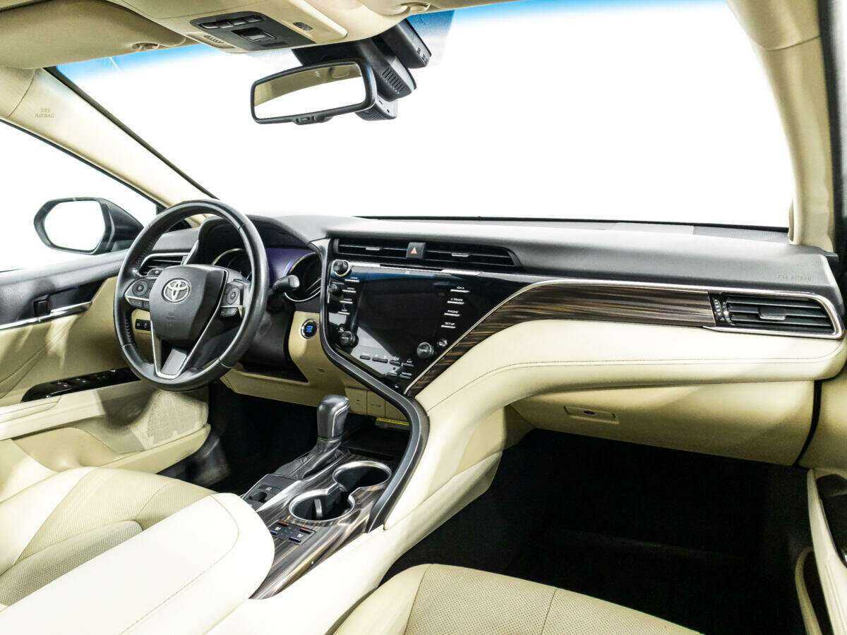 Toyota Camry, 2018 Фото №9