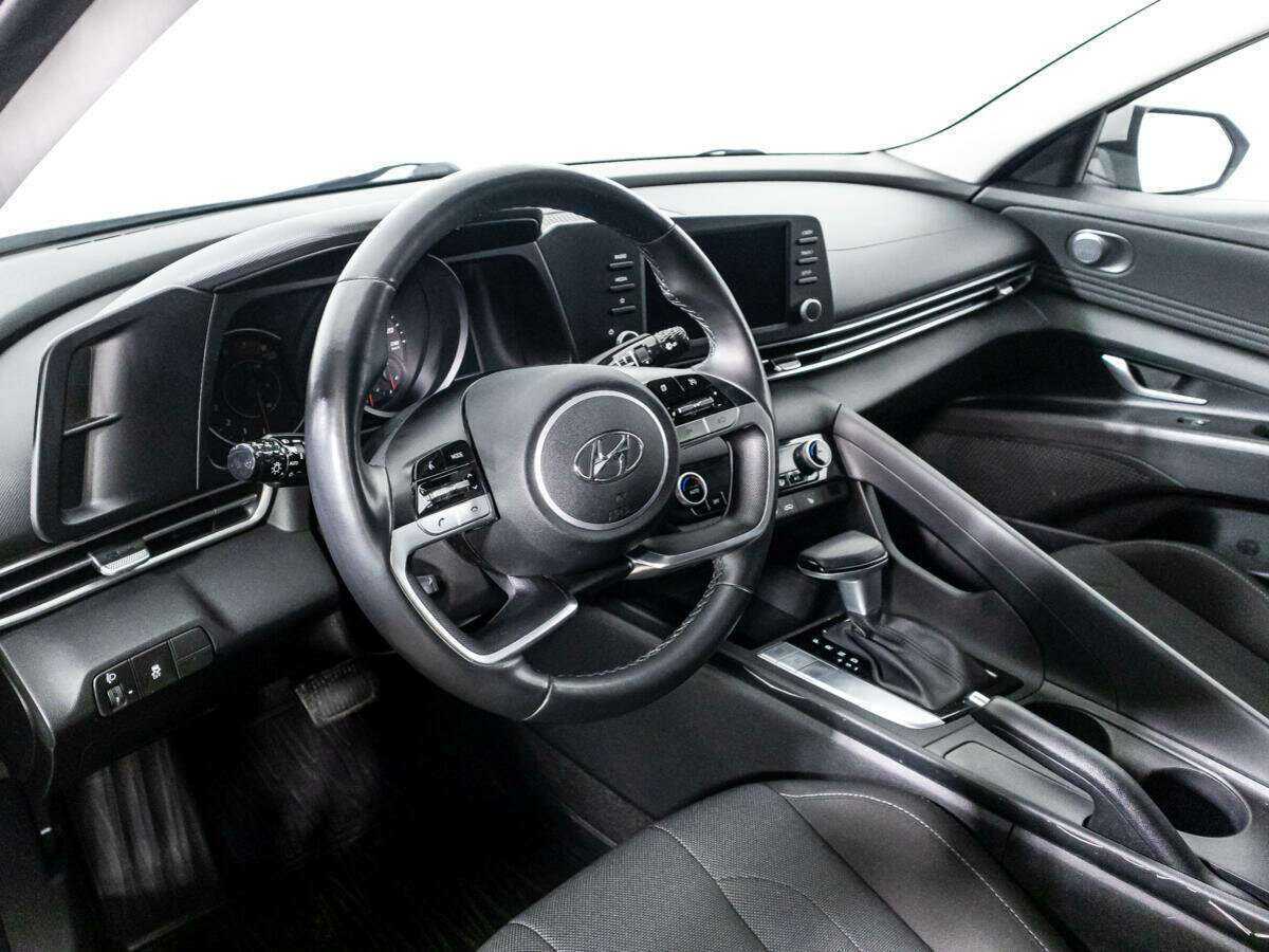 Hyundai Elantra, 2021 Фото №11