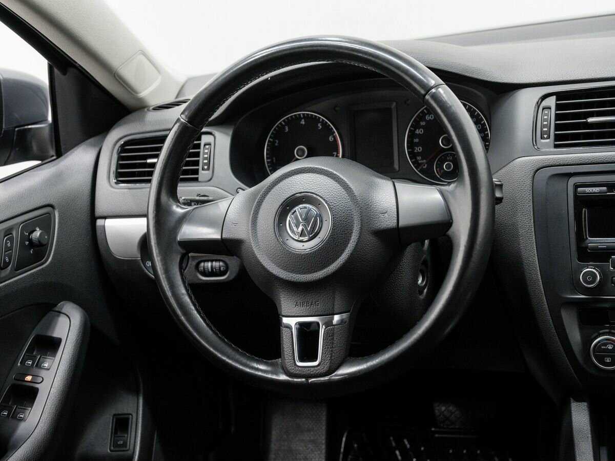 Volkswagen Jetta, 2012 Фото №12