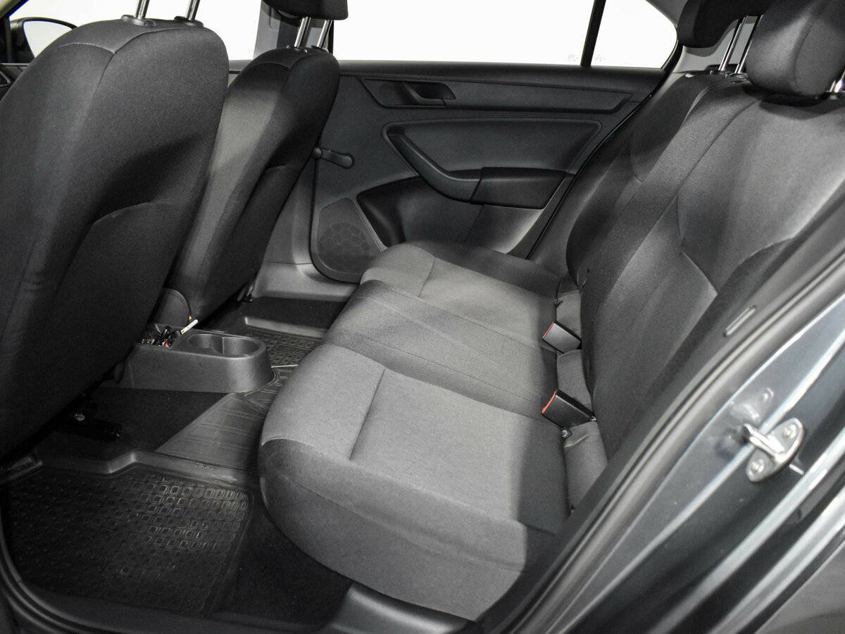 Skoda Rapid, 2014 Фото №11