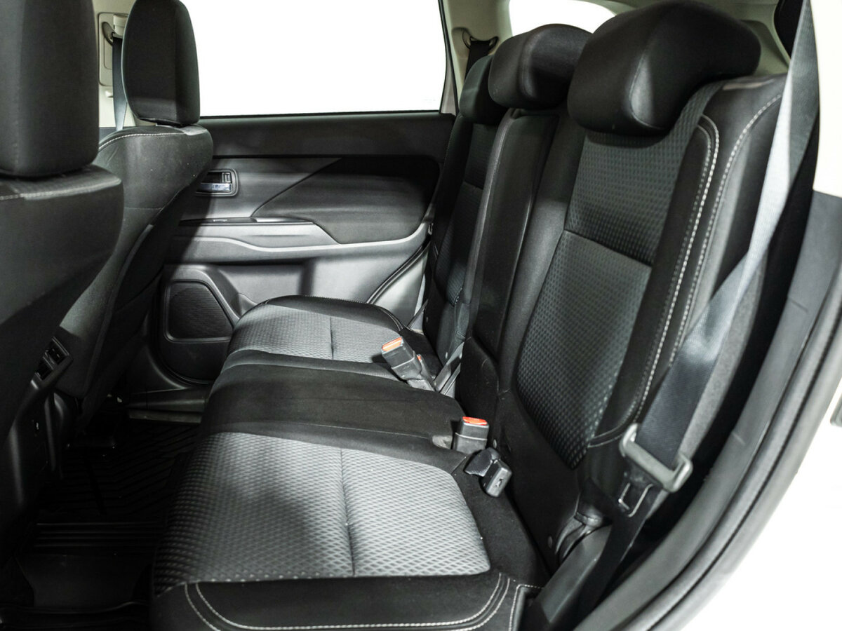 Mitsubishi Outlander III Рестайлинг 3, 2018 Фото №8