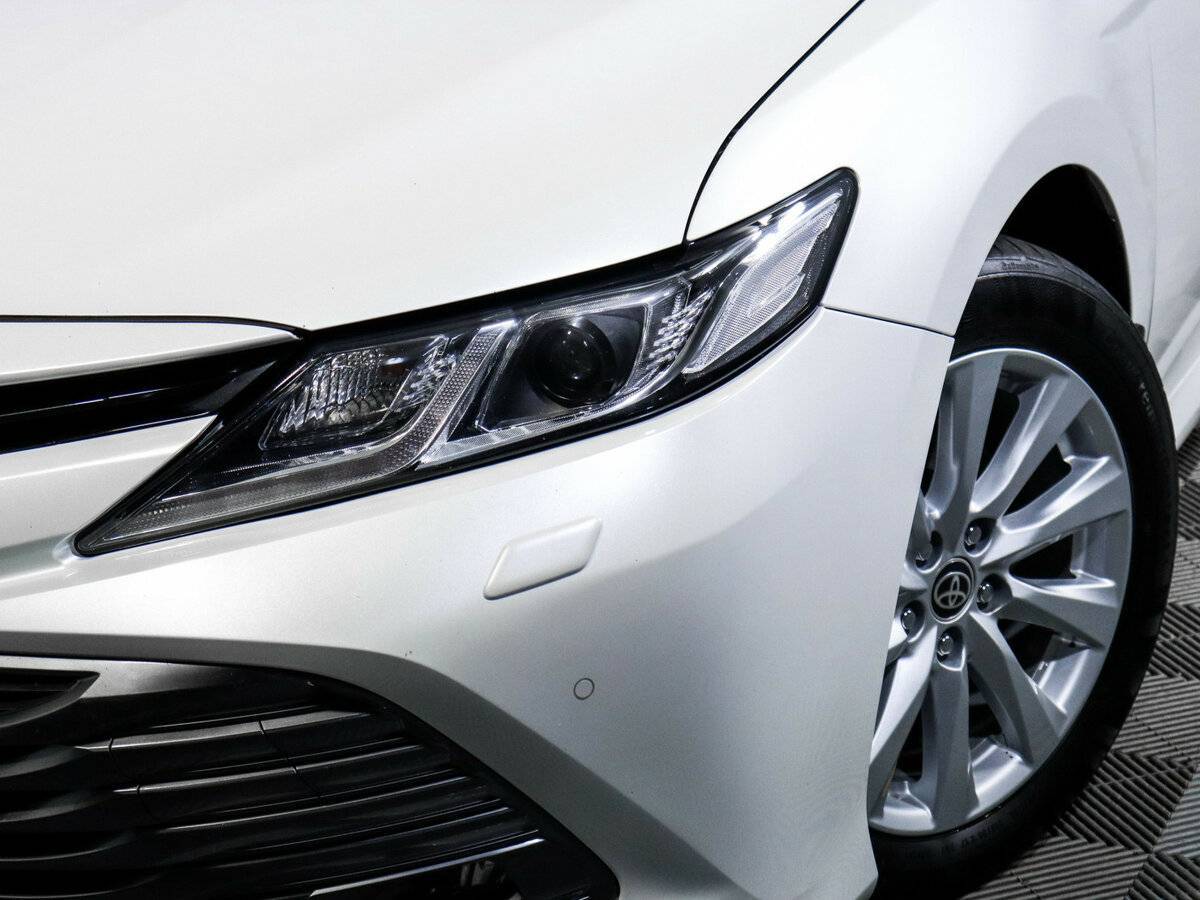 Toyota Camry, 2021 Фото №16