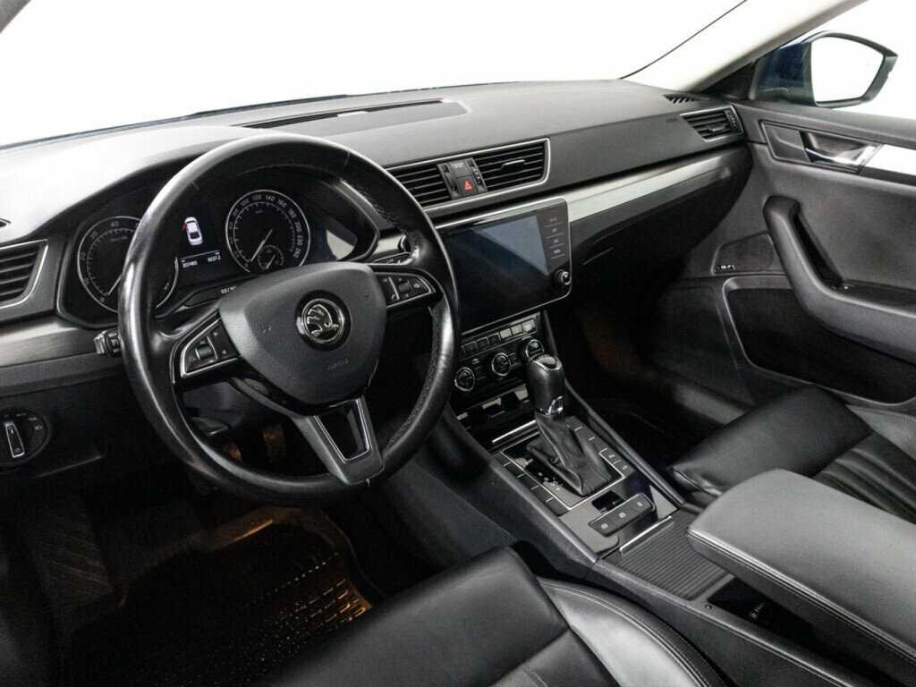 Skoda Superb, 2018 Фото №11