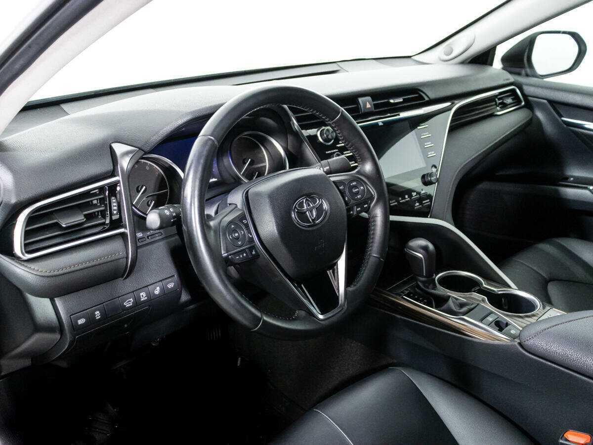 Toyota Camry, 2020 Фото №11
