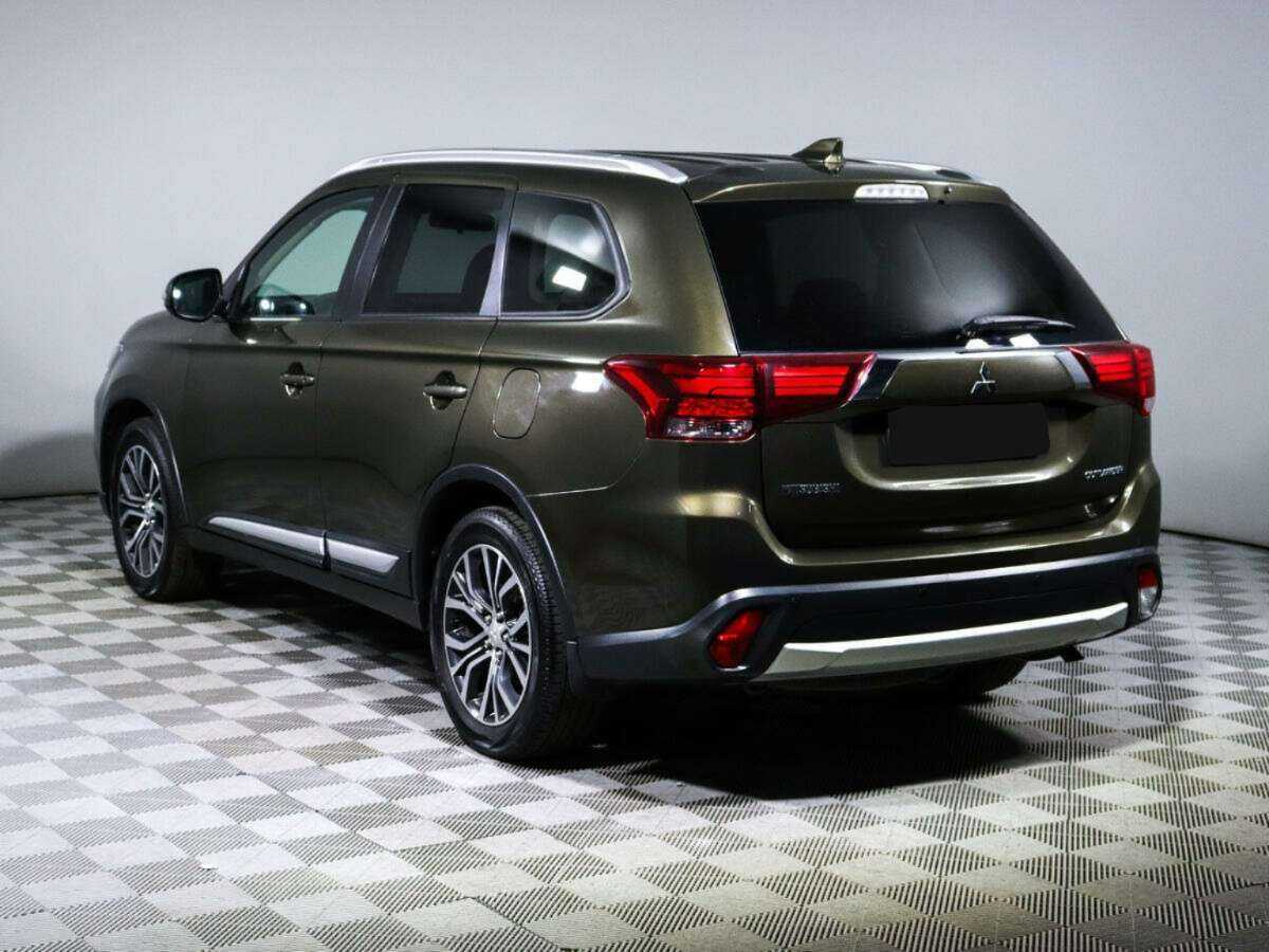 Mitsubishi Outlander, 2018 Фото №7