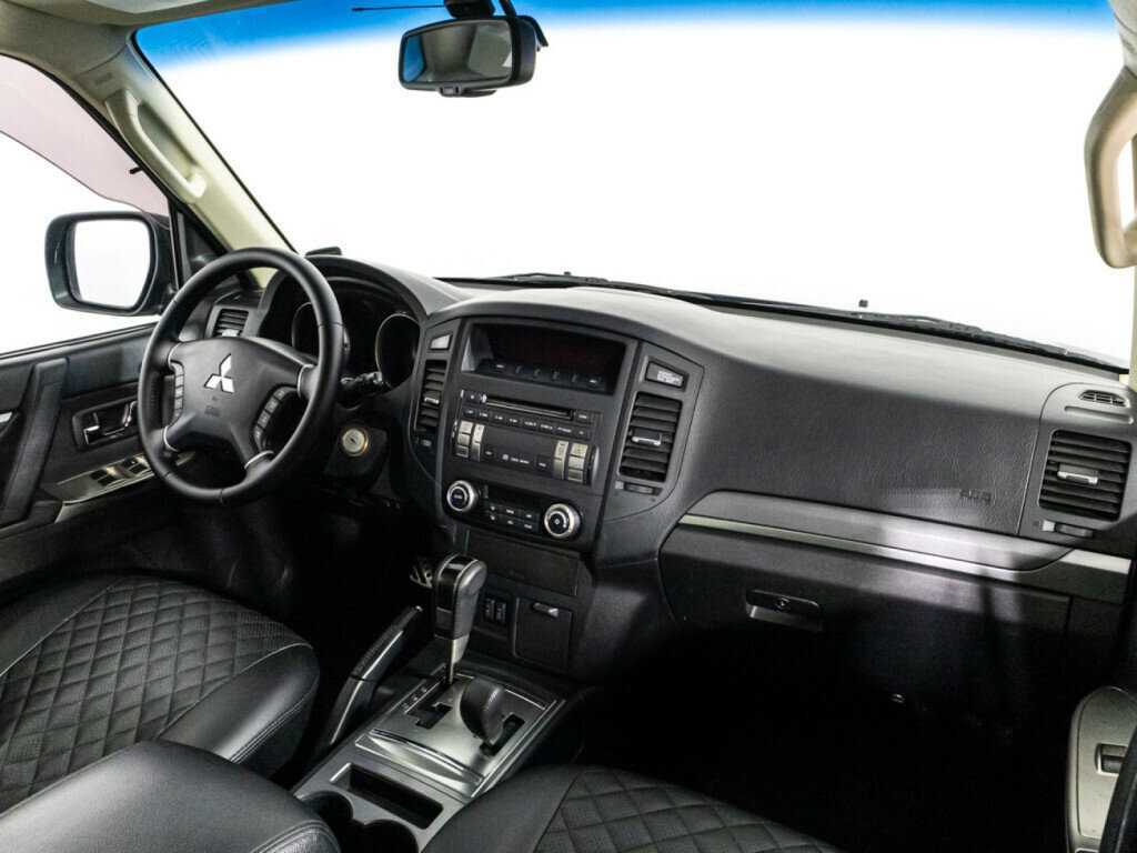 Mitsubishi Pajero, 2013 Фото №12