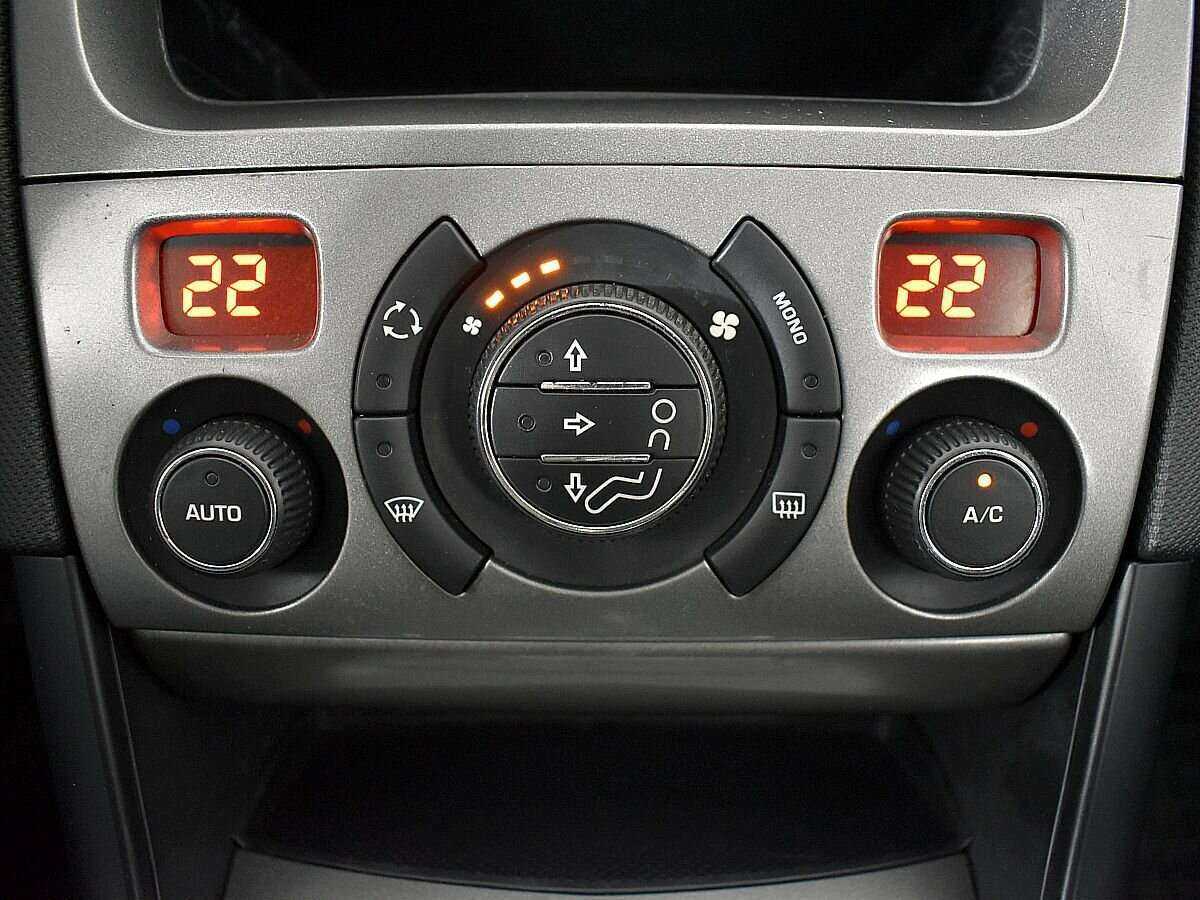 Peugeot 408, 2013 Фото №14