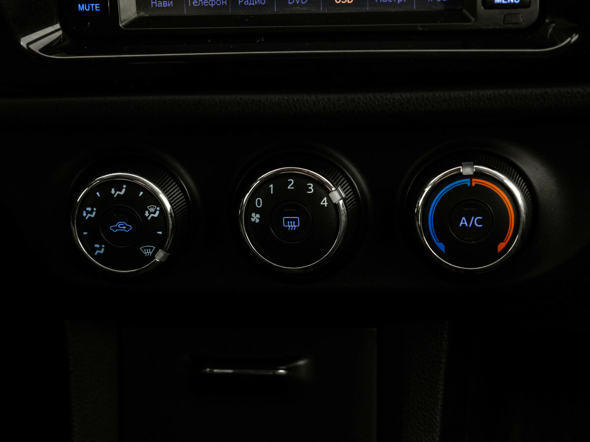 Toyota Corolla XI (E160, E170, E180), 2014 Фото №11