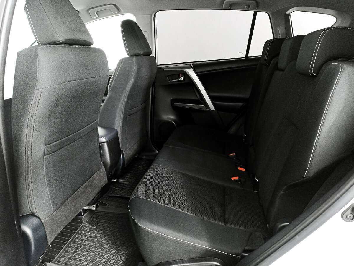 Toyota RAV4, 2019 Фото №10