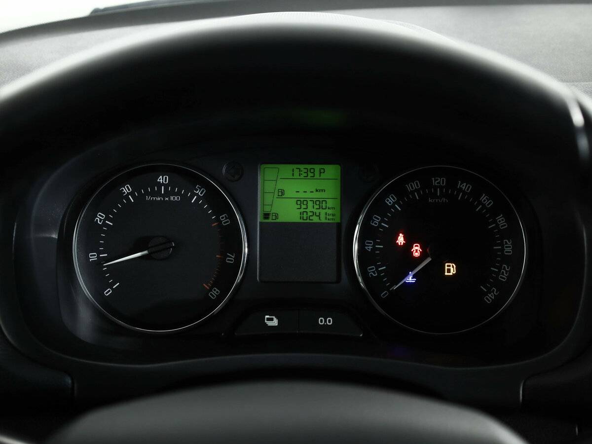 Skoda Fabia II Рестайлинг, 2014 Фото №10