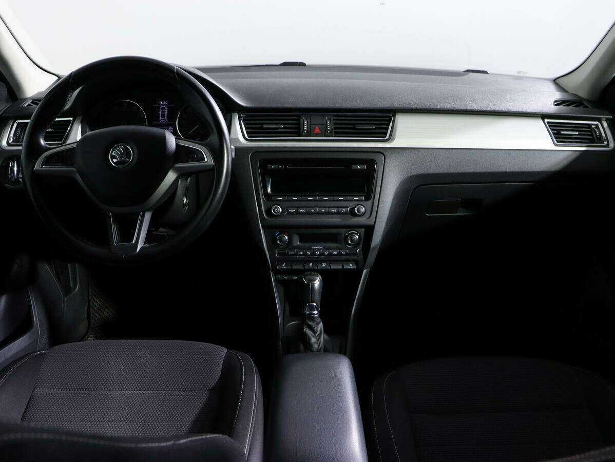 Skoda Rapid, 2014 Фото №11