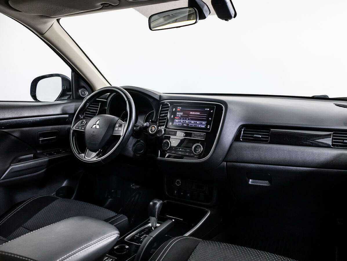 Mitsubishi Outlander, 2019 Фото №7