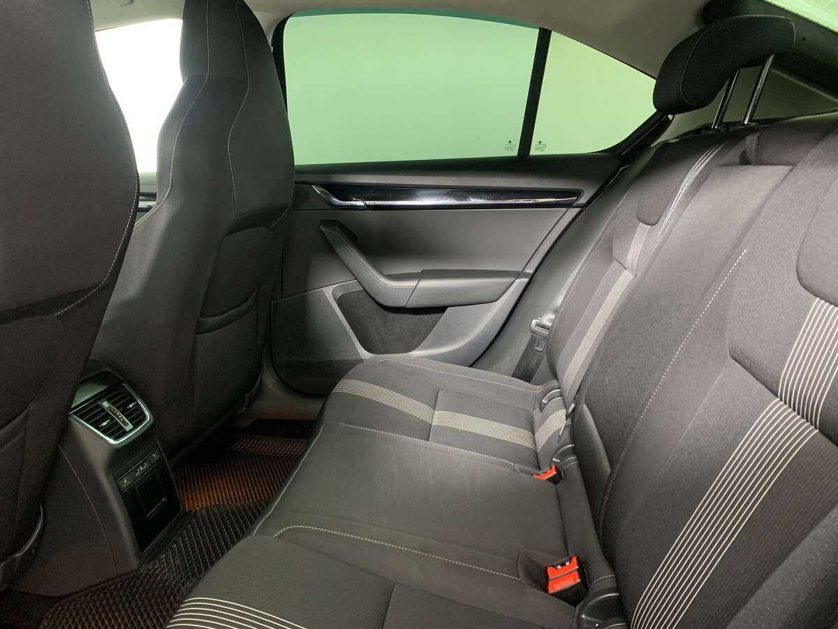 Skoda Octavia, 2018 Фото №16