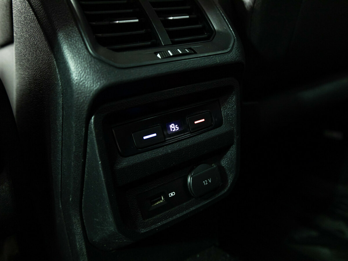 Volkswagen Tiguan II, 2019 Фото №17