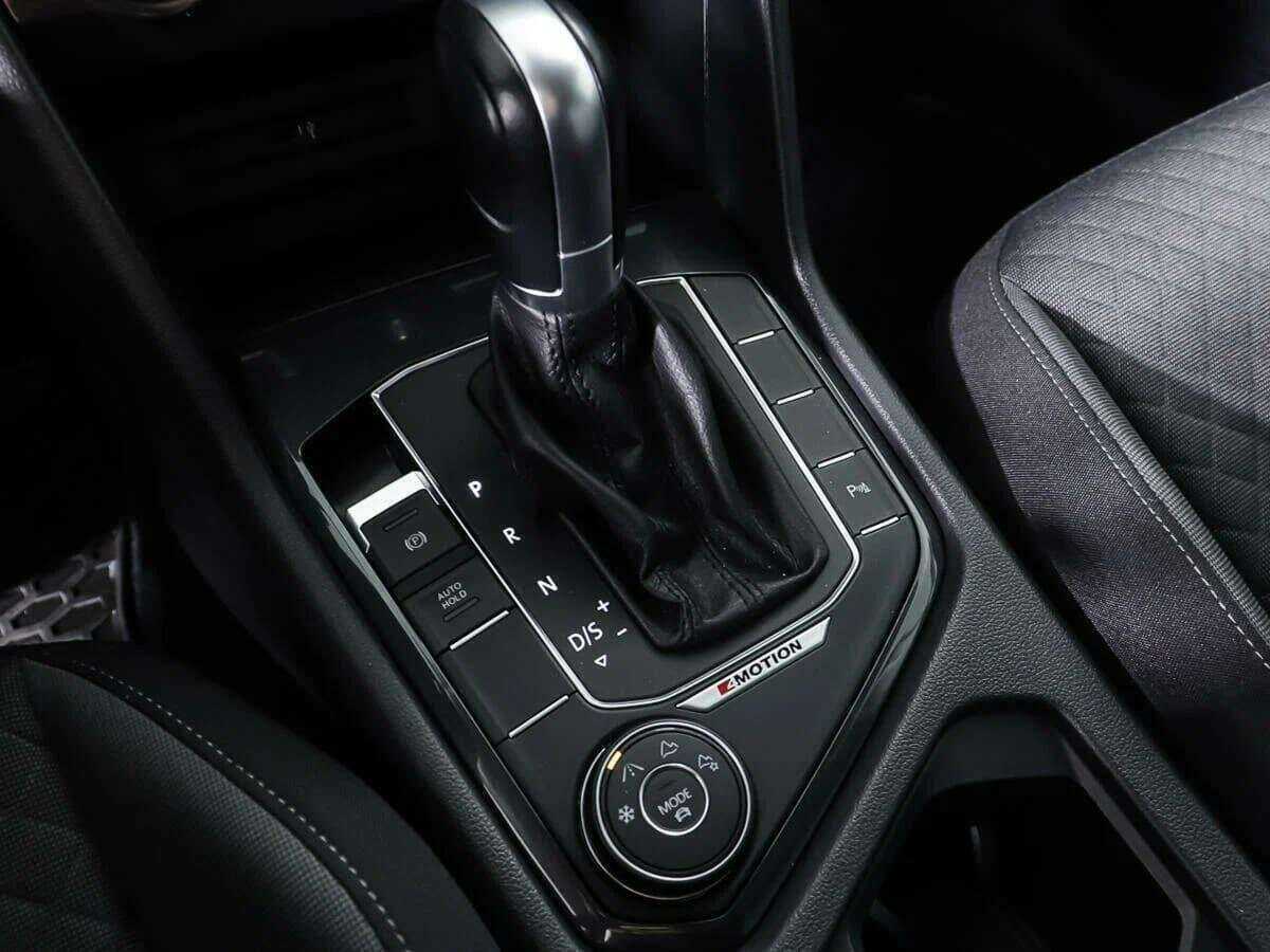 Volkswagen Tiguan, 2017 Фото №18