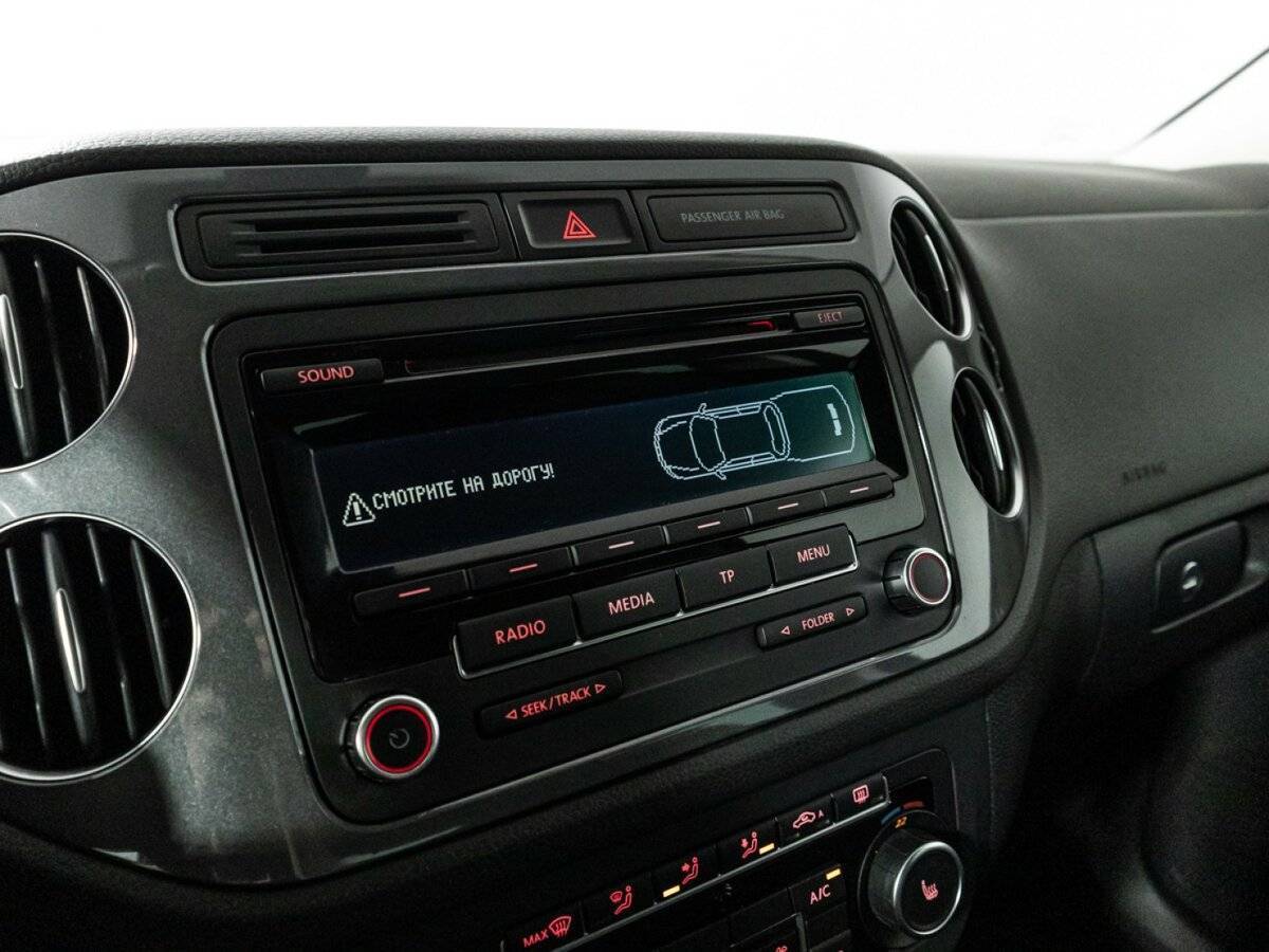 Volkswagen Tiguan, 2012 Фото №15