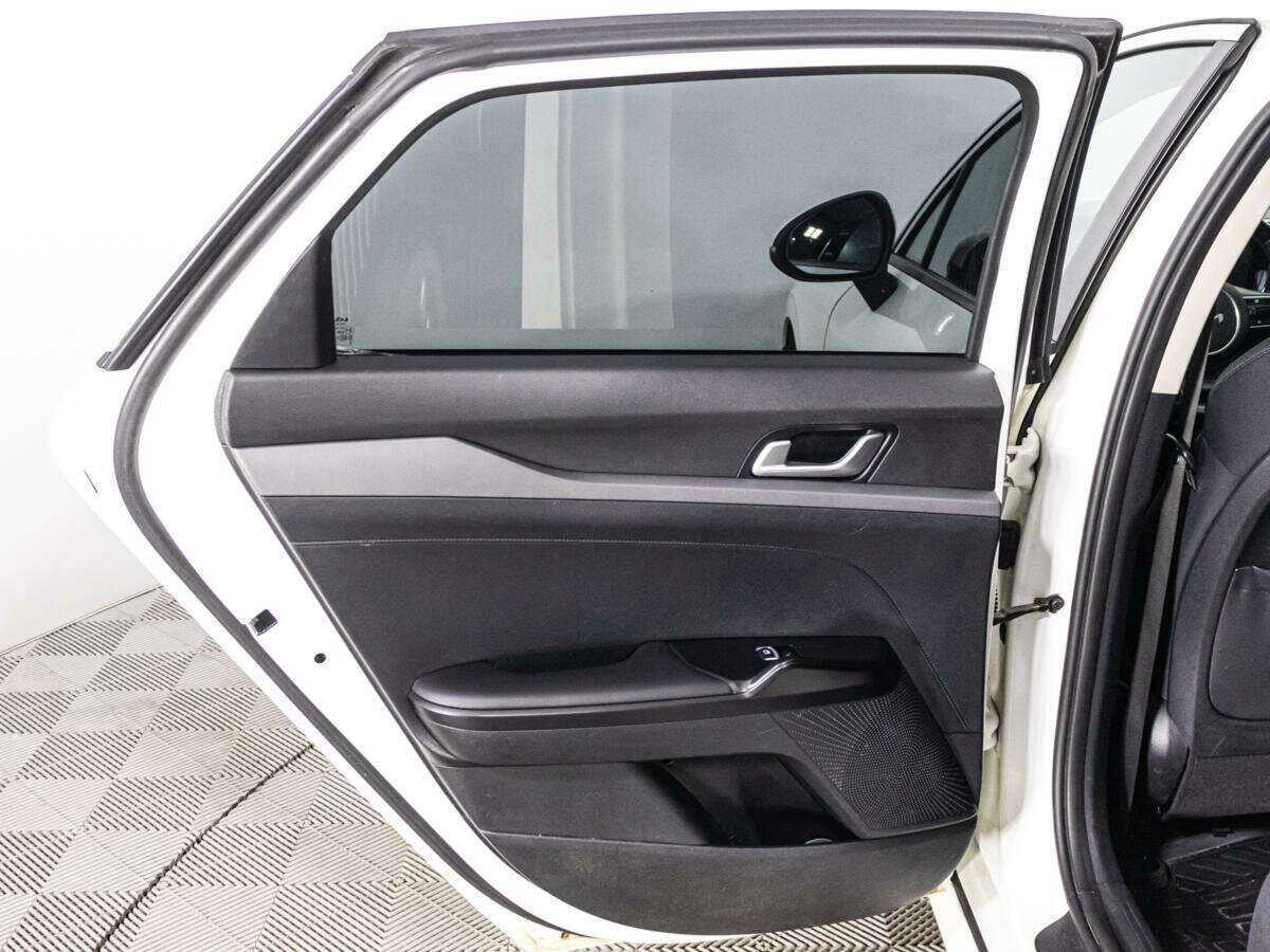 Kia K5, 2022 Фото №25