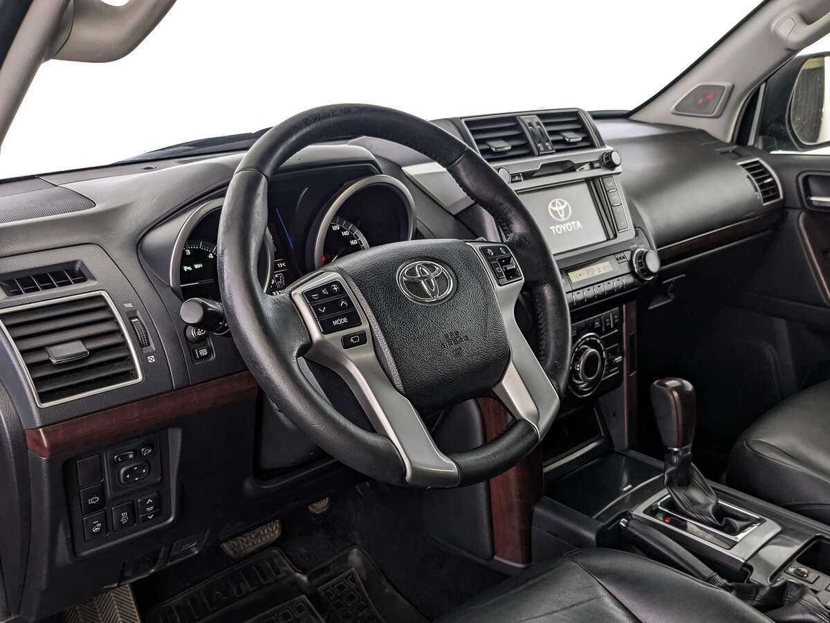Toyota Land Cruiser Prado, 2016 Фото №10