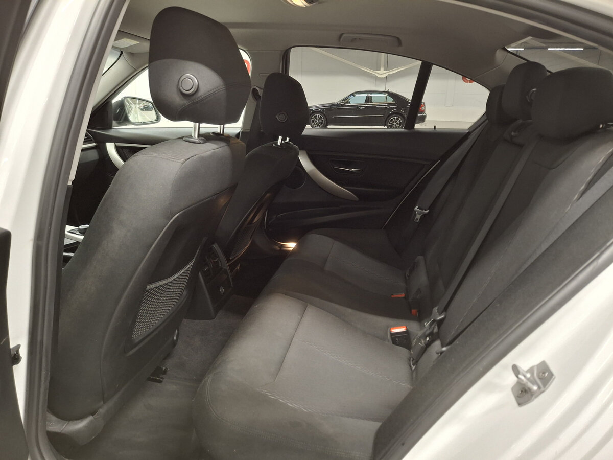 BMW 3 серии 318i VI (F3x) Рестайлинг, 2015 Фото №11