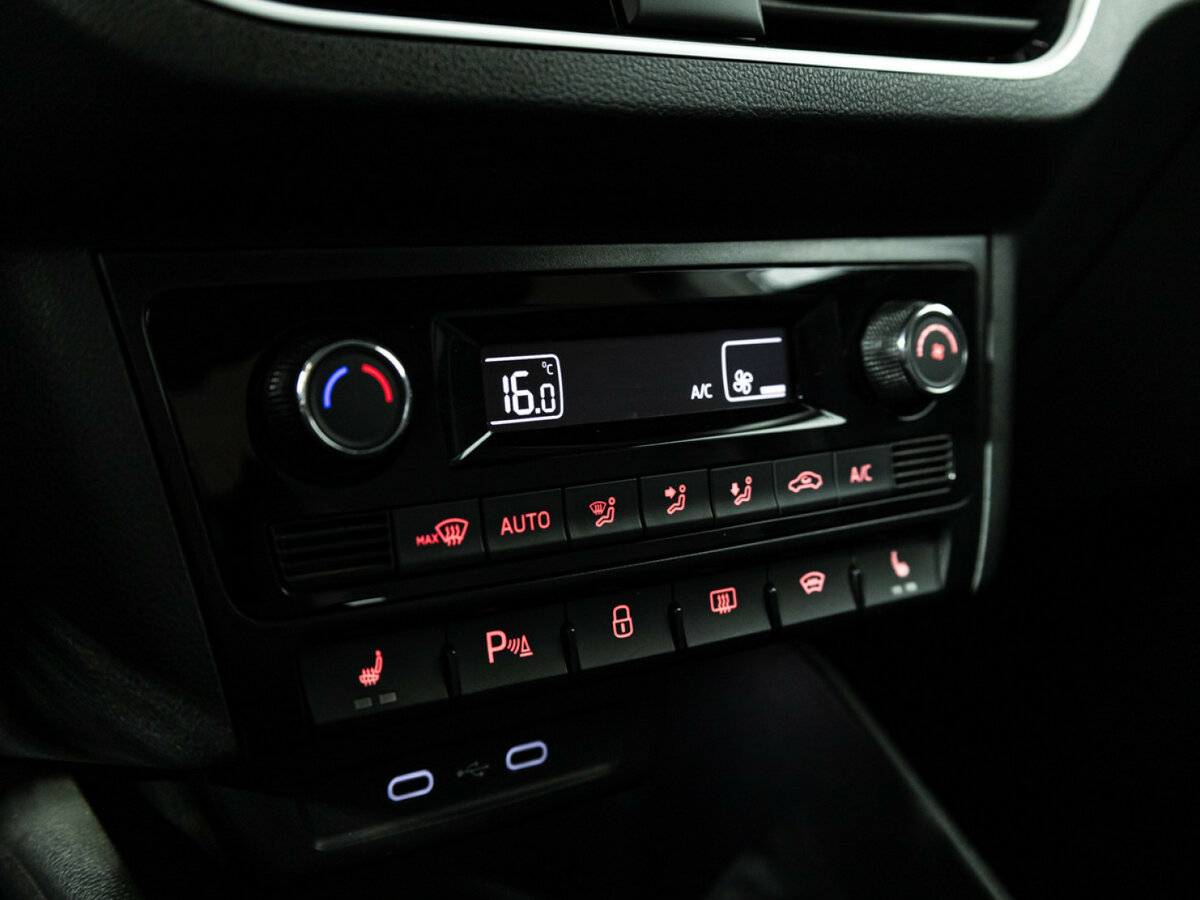 Volkswagen Polo VI, 2022 Фото №13