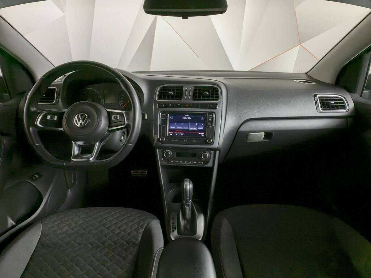 Volkswagen Polo, 2018 Фото №10
