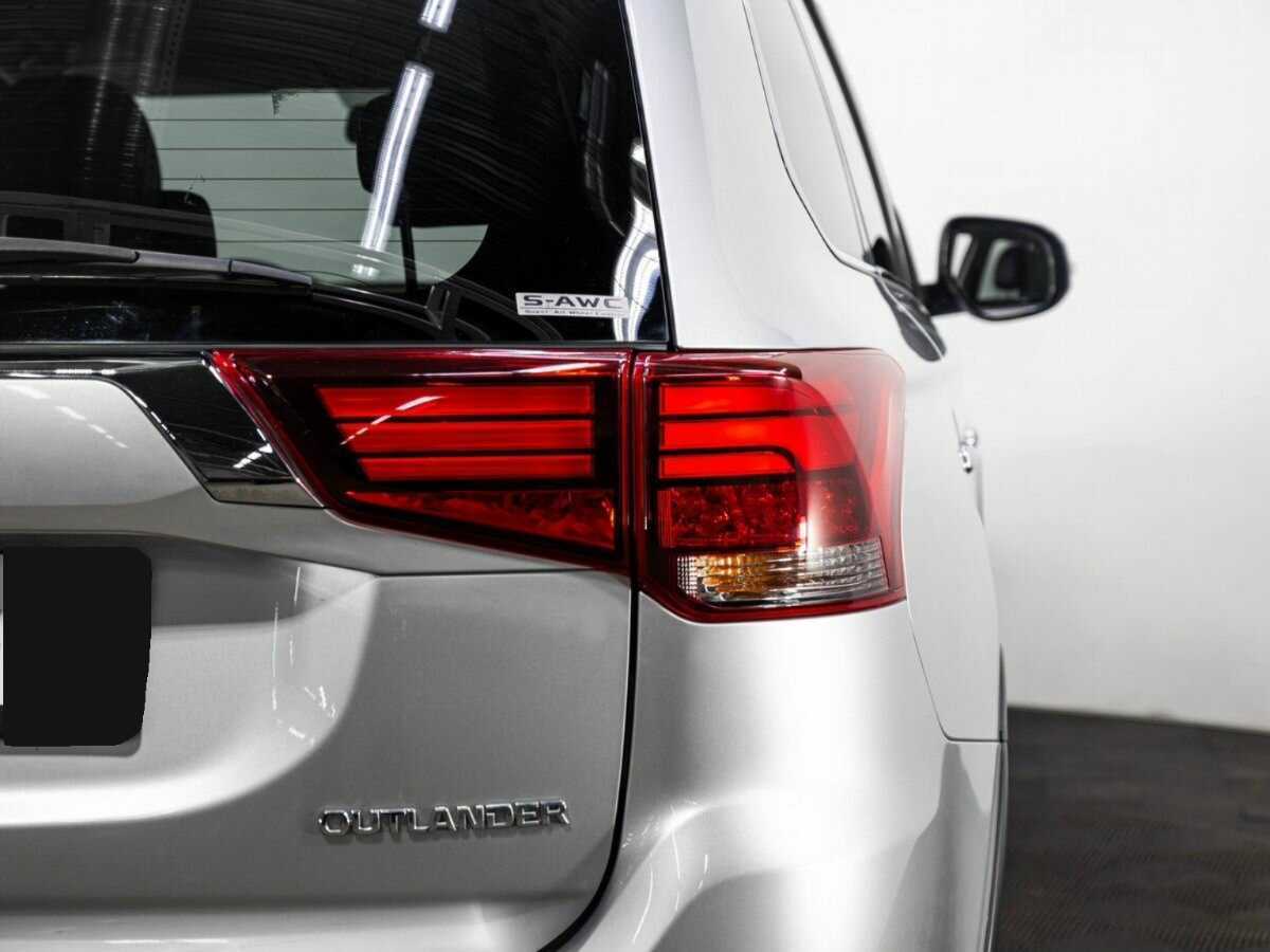 Mitsubishi Outlander, 2018 Фото №7