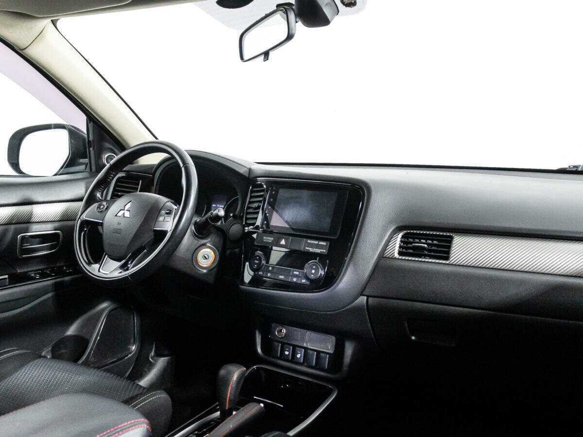 Mitsubishi Outlander, 2017 Фото №9