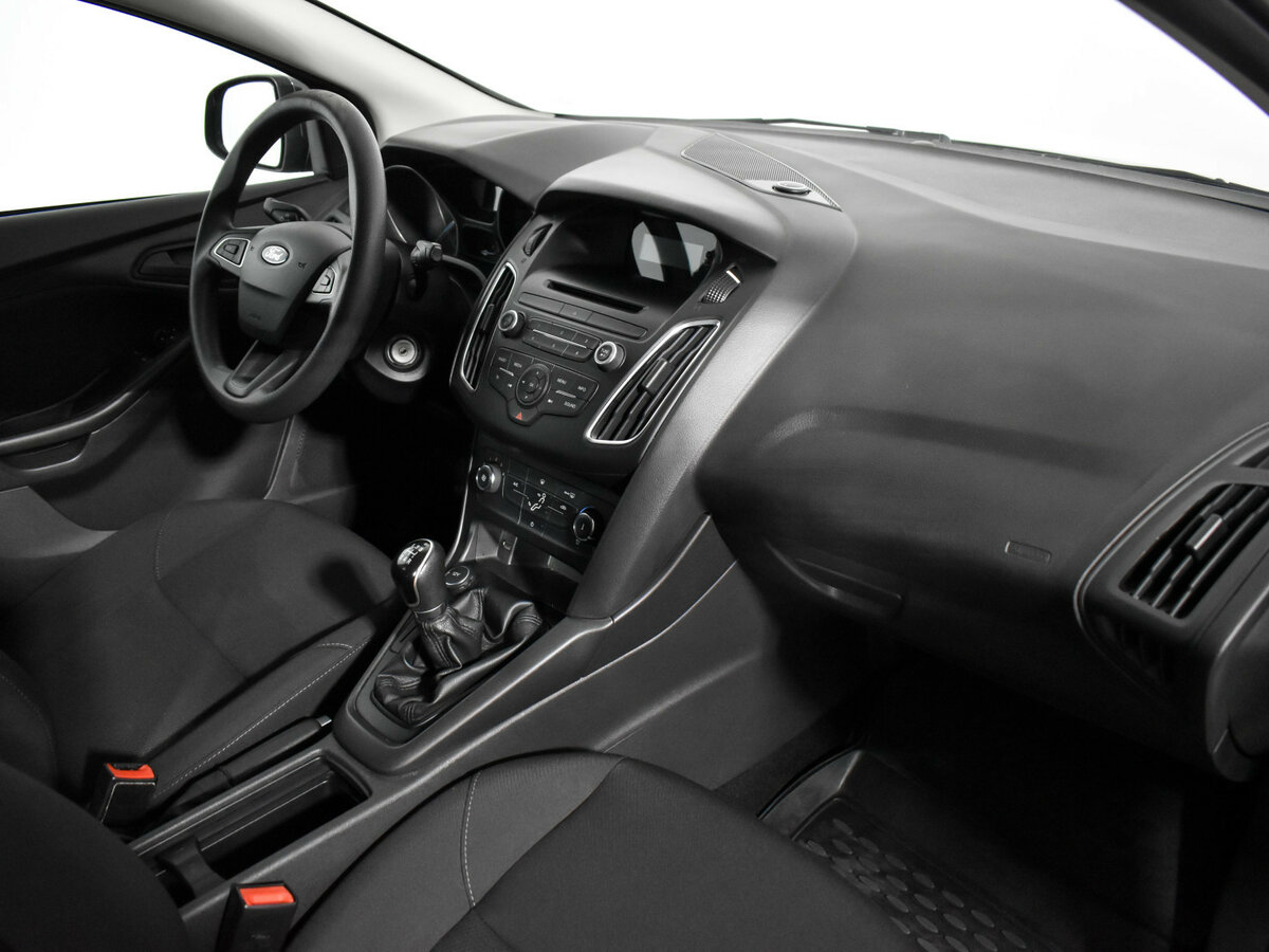 Ford Focus III Рестайлинг, 2016 Фото №12
