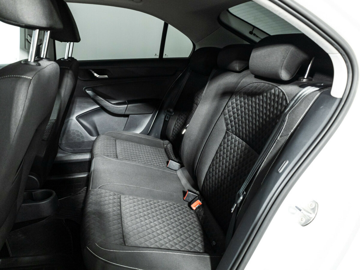 Skoda Rapid I, 2016 Фото №10