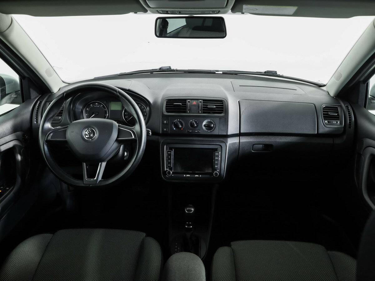 Skoda Fabia II Рестайлинг, 2014 Фото №8
