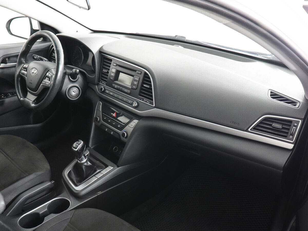Hyundai Elantra, 2018 Фото №5