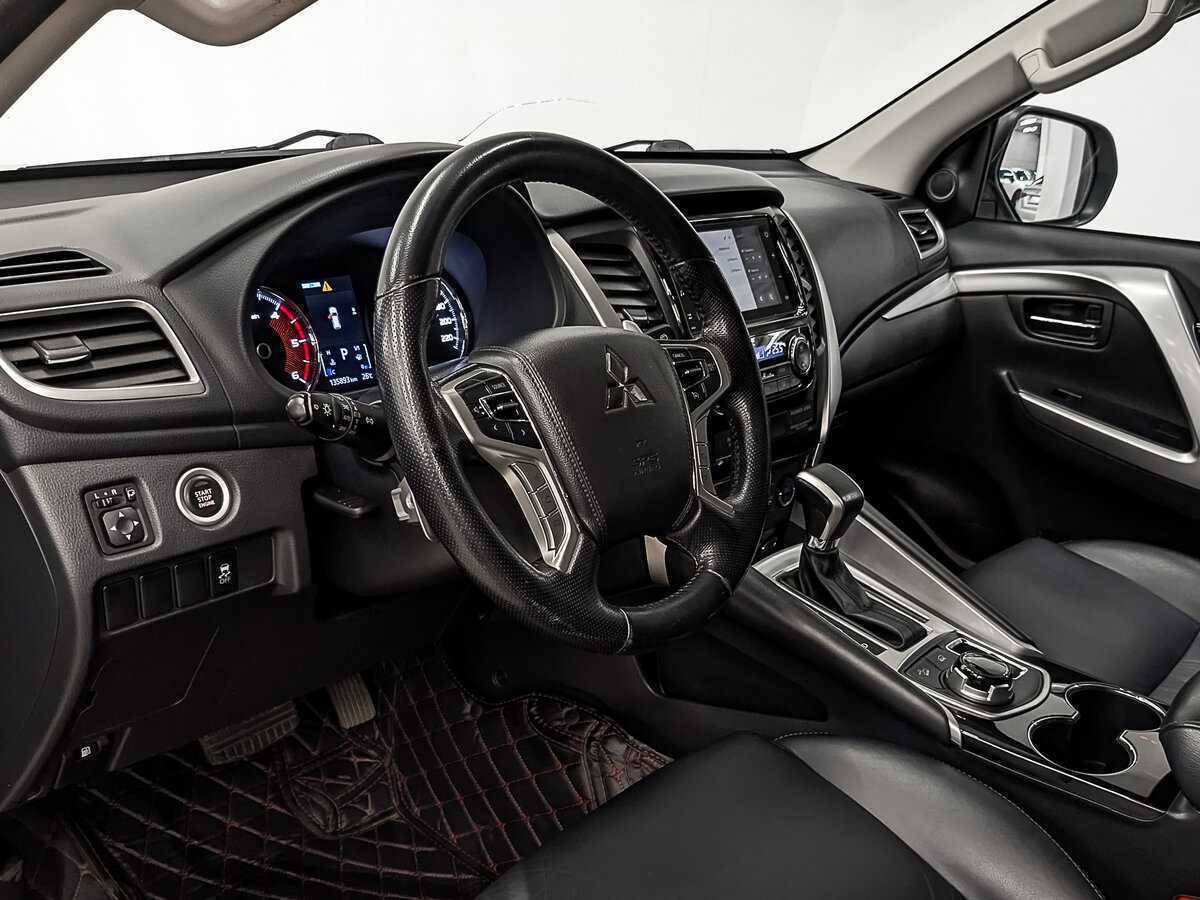 Mitsubishi Pajero Sport, 2020 Фото №15