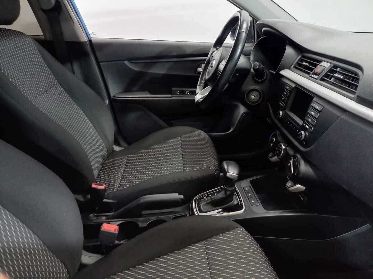 Kia Rio X-Line, 2018 Фото №10